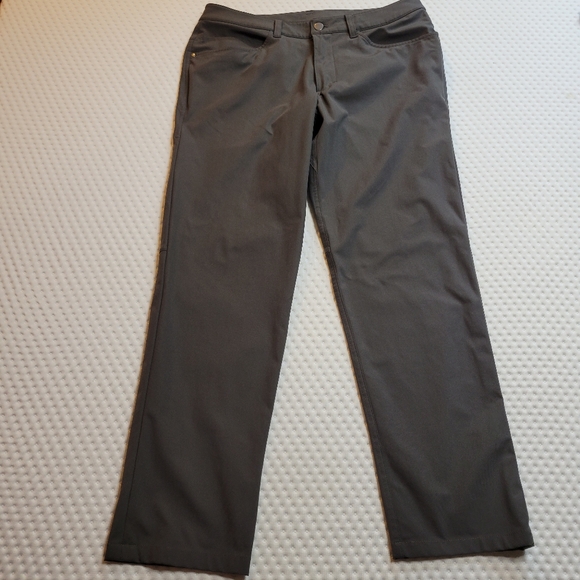 Lululemon ABC Classic Pant - Picture 4 of 11